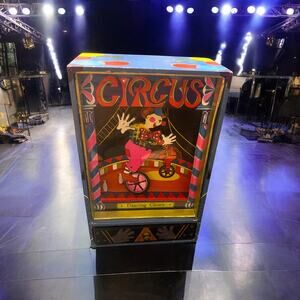 Circus Dancing Clown vintage Music trinket Box Small World Taiwan R.O.C.